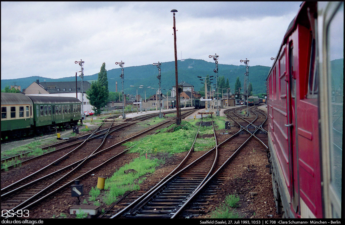 Strecken und Bahnhöfe
